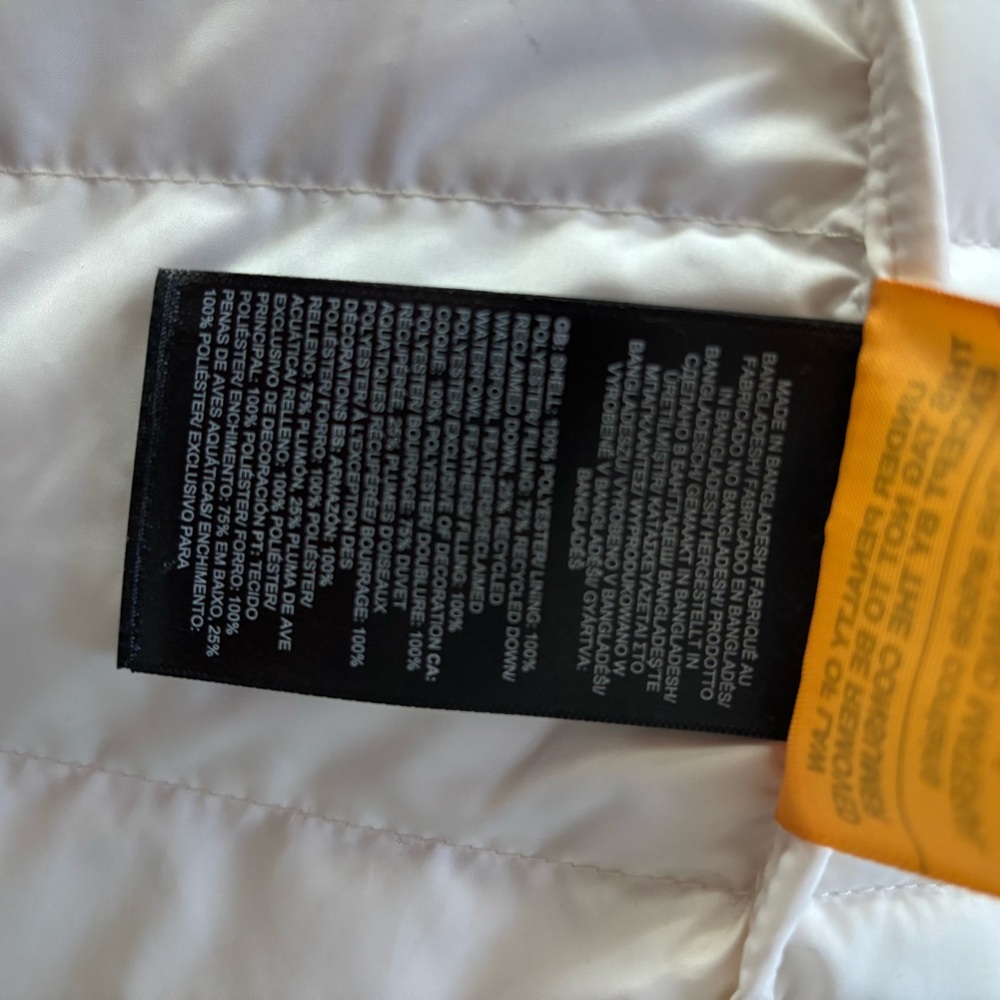 The North Face Women's L Dune Ivory Winter White Puffer Down Vest - Picture 4 of 8